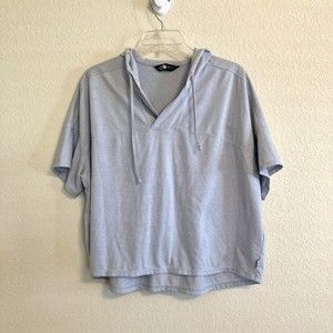 The North Face Crop Hoodie LARGE Light Blue Short Sleeve Drawstring Relaxed Fit